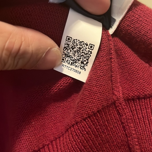 Sweater - Picture 4 of 4